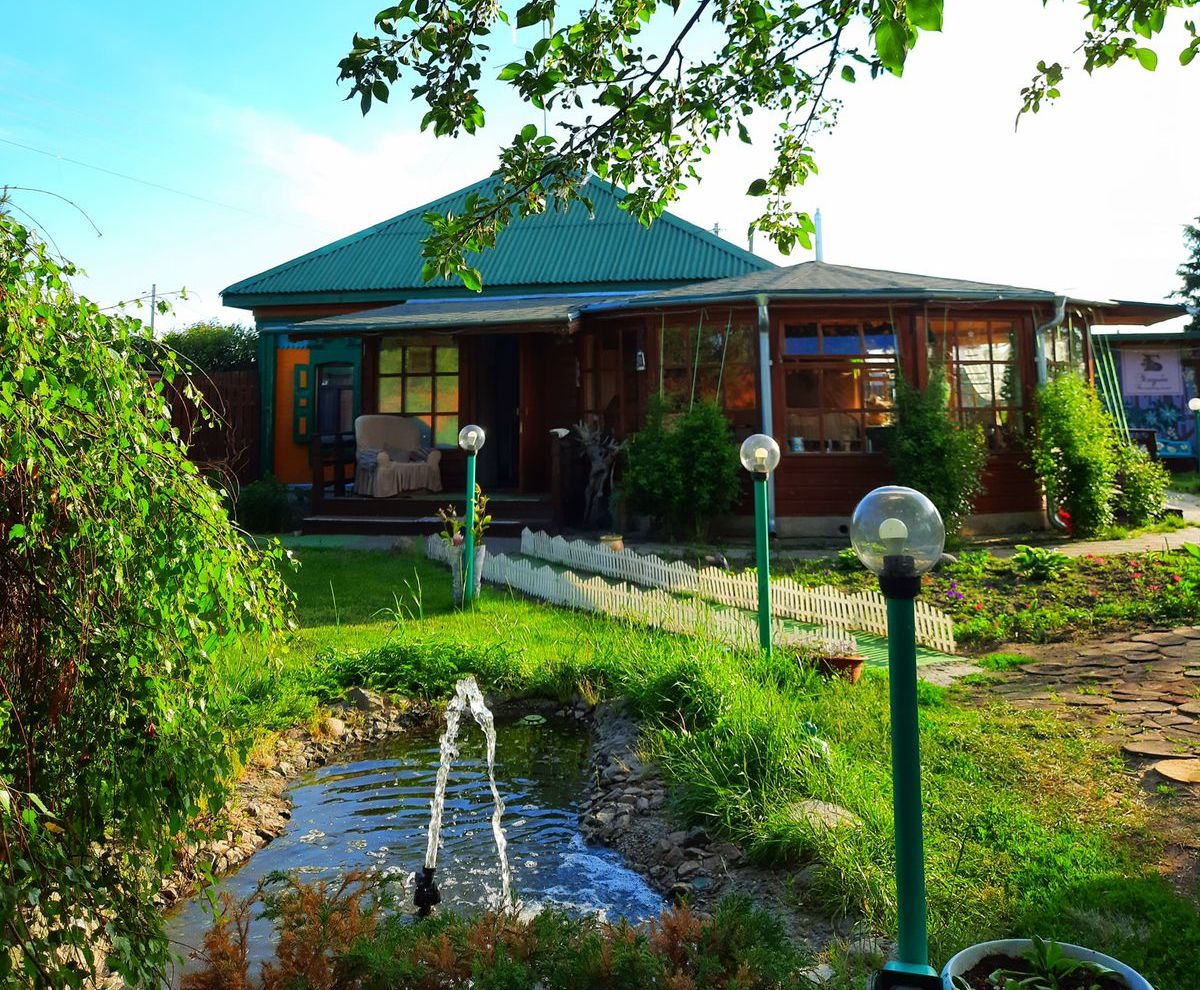 Дом с панорамной гостиной и бильярдом в Большекулачье